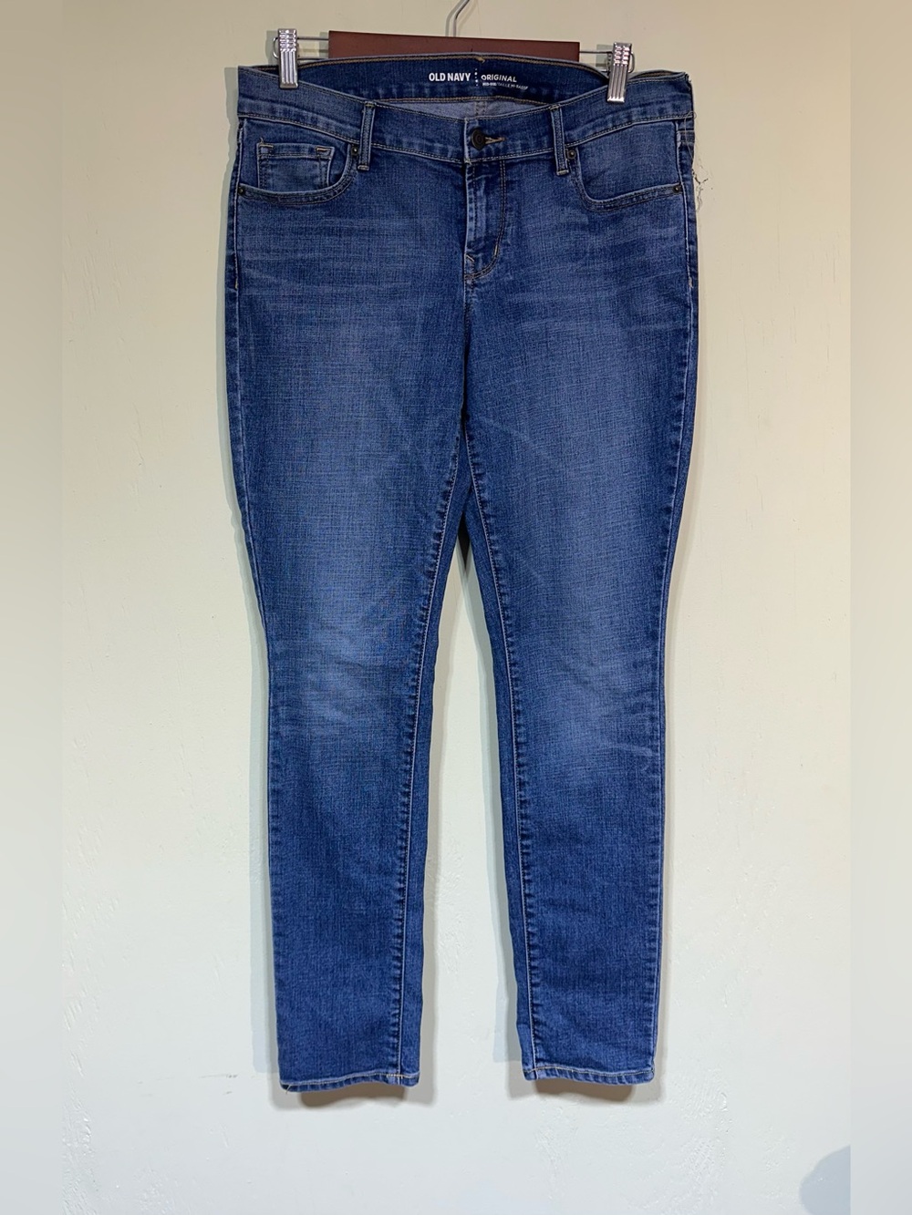 Old Navy original mid rise medium wash skinny jeans 8 regular